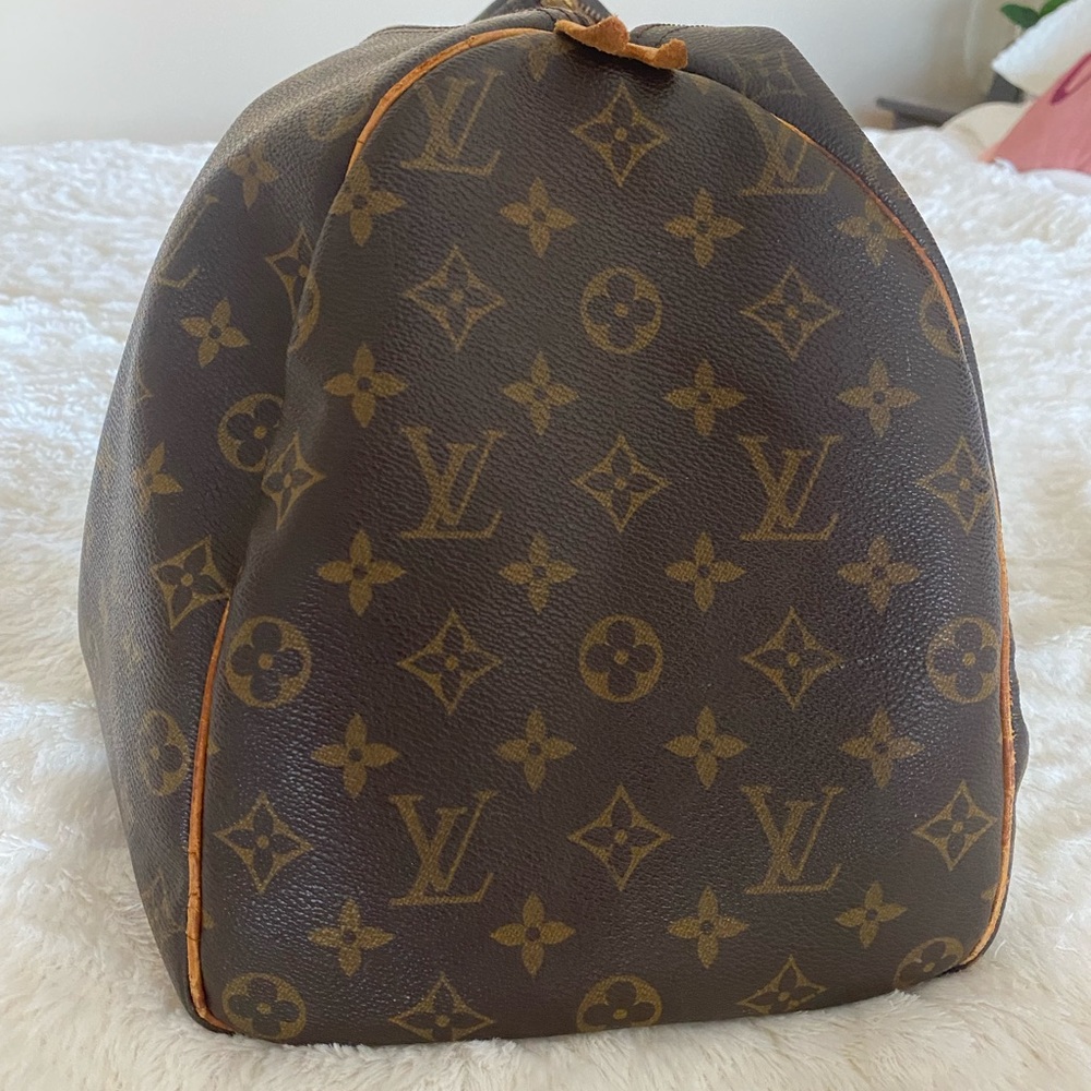 Authenticate Louis Vuitton Speedy 35 - Picture 3 of 16